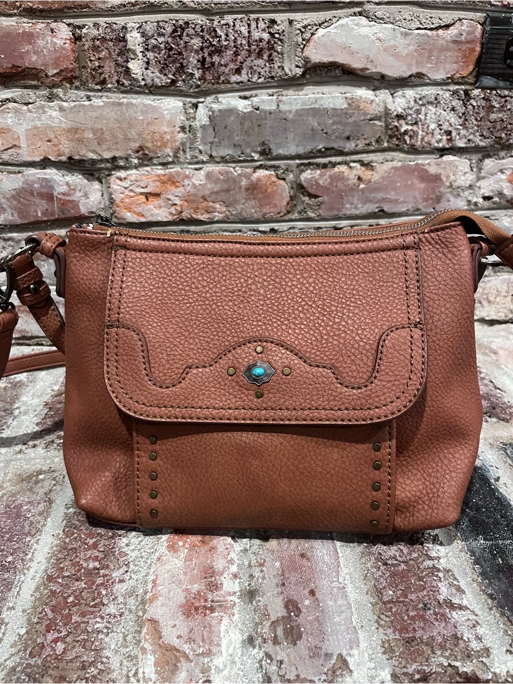 Women's Brown Southwest Leather Crossbody Catchfly Bag with Turquoise Accent